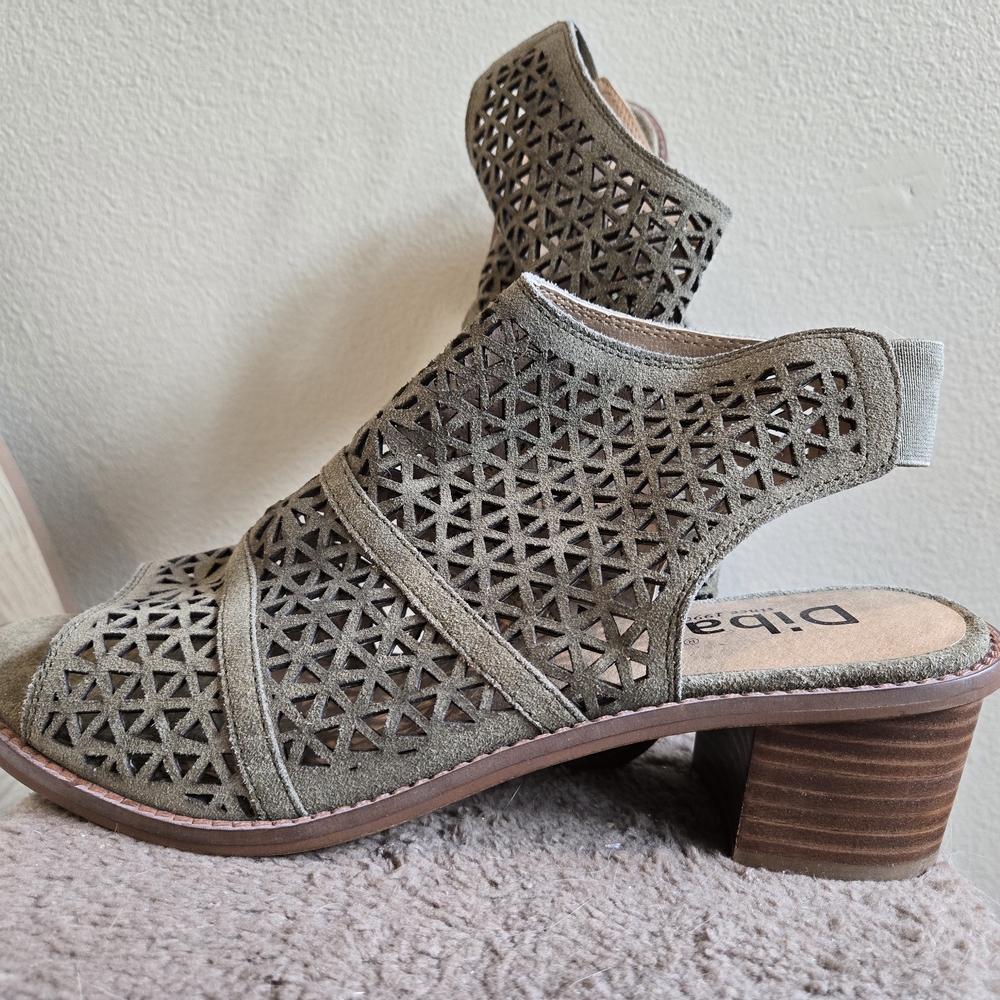 Women's Olive Cutout Ankle Boots